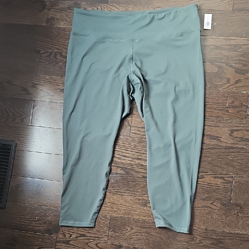 Old Navy Sage Green Go Dry High-Rise Leggings